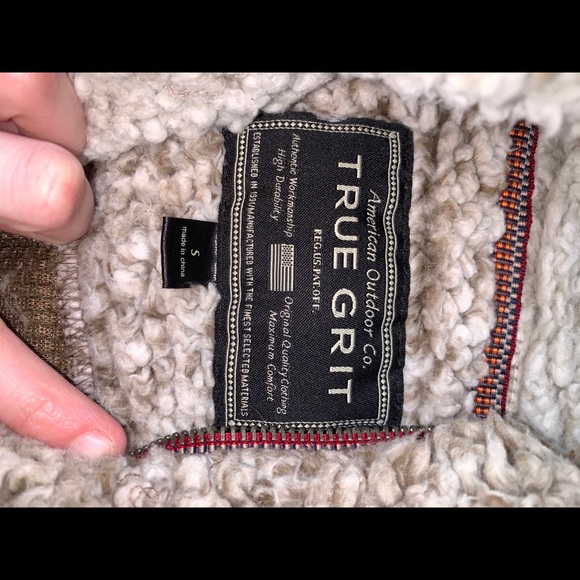 True Grit Sherpa Pullover - Picture 3 of 4